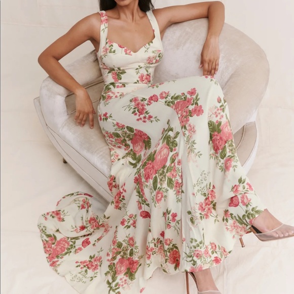Reformation Dresses & Skirts - NWT Reformation The Lecce Dress in Corsage